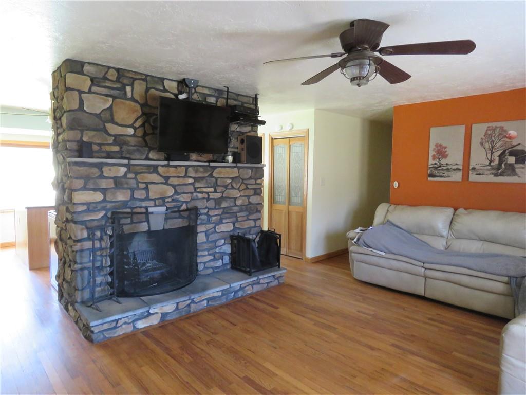 683 Center Road Pittsburgh, PA 15239 - Photo 7 of 20 Gallery Image 7