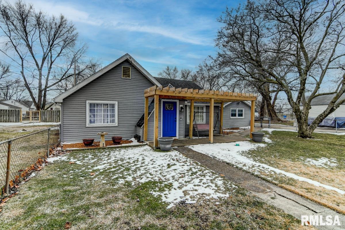 1916 East Watch Avenue Springfield, IL 62702 - Photo 3 of 39