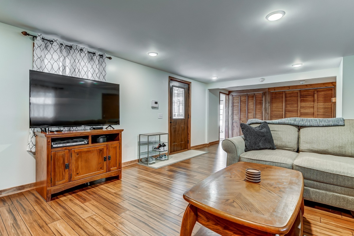 1916 East Watch Avenue Springfield, IL 62702 - Photo 4 of 39