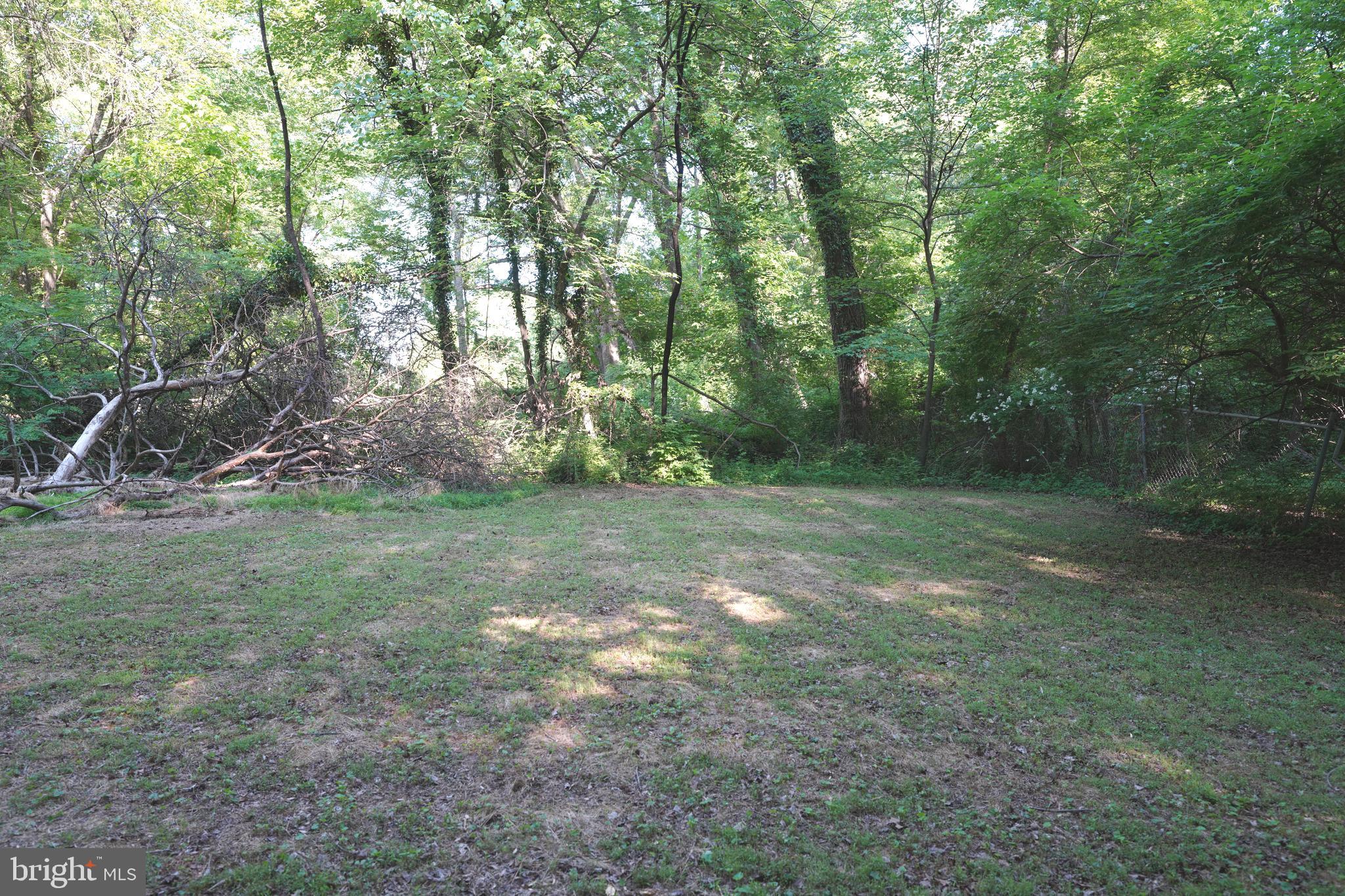 Greenbelt Road Lanham, MD 20706 - Photo 25 of 74 a view of outdoor space with trees