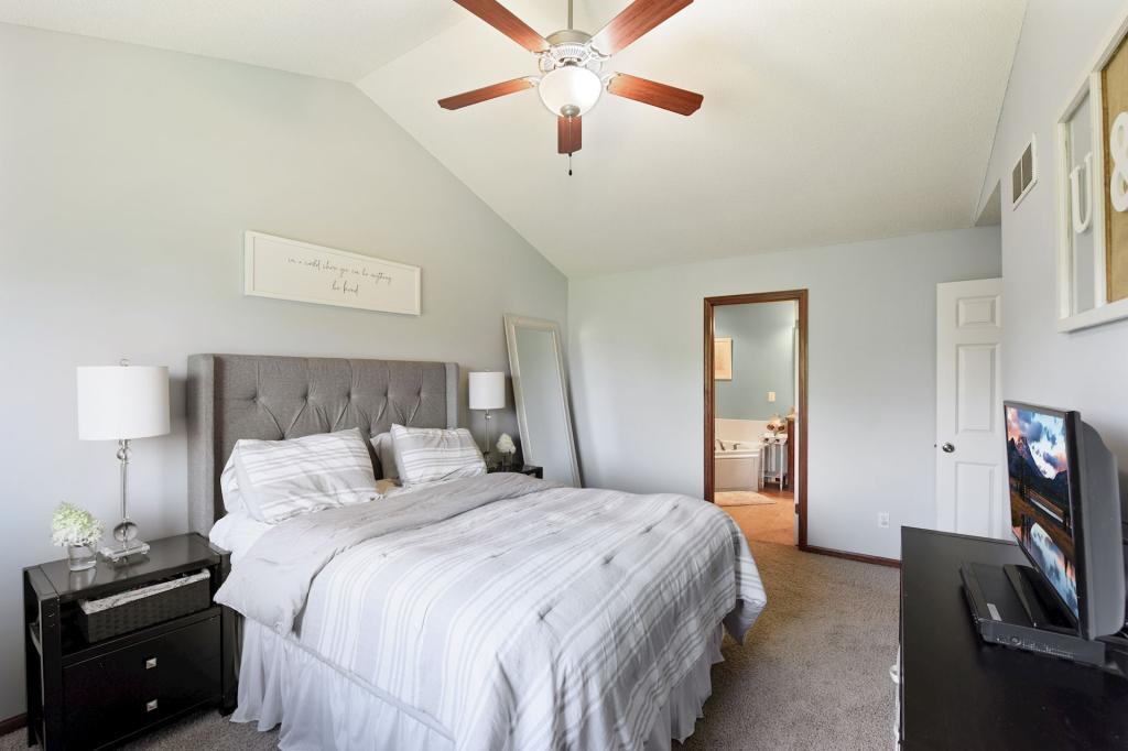 9621 Glacier Road Minnetrista, MN 55375 - Photo 22 of 49 Gallery Image 22