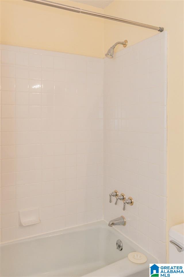 2439 Rockcreek Road Birmingham, AL 35226 - Photo 24 of 36