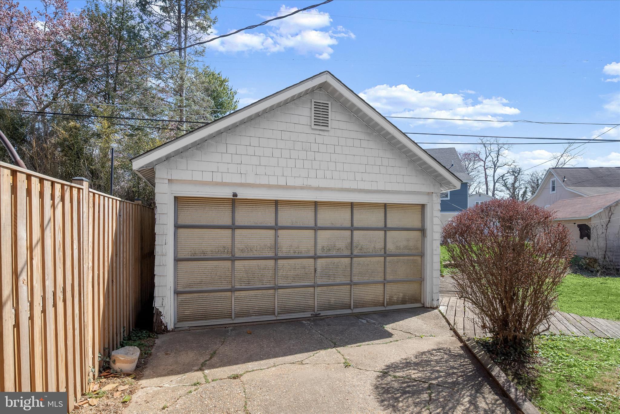 23 Ridge Road Baltimore, MD 21228 - Photo 44 of 49 Detached Garage
