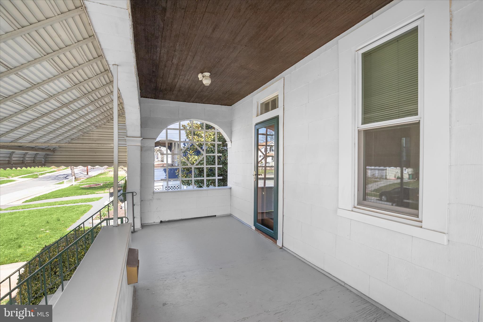 23 Ridge Road Baltimore, MD 21228 - Photo 5 of 49 Covered Front Porch