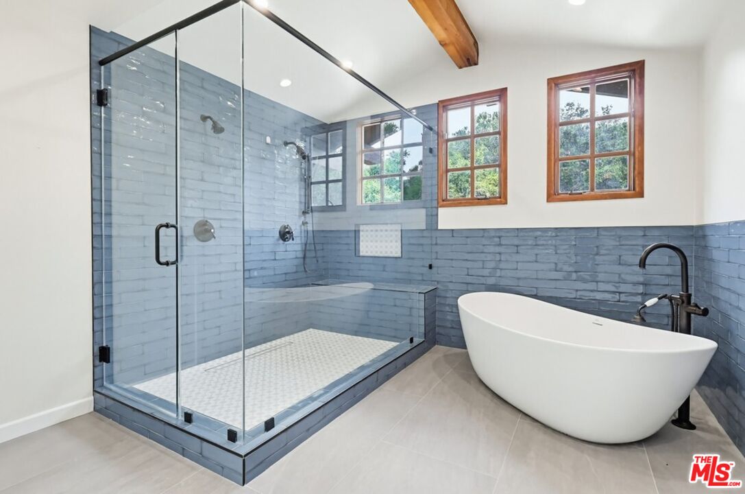 24970 Bob Batchelor Road Calabasas, CA 91302 - Photo 12 of 32