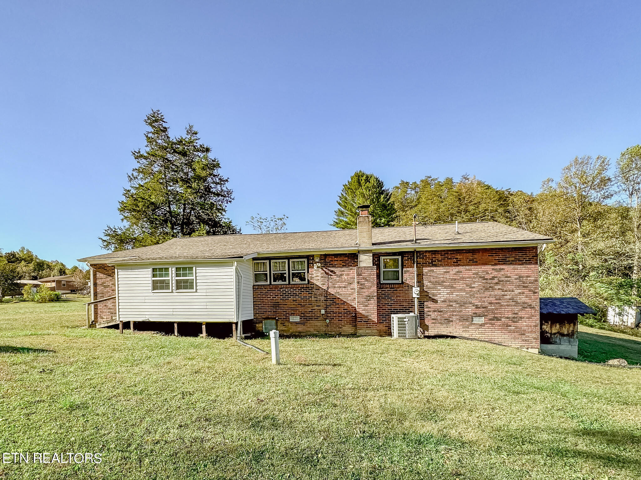 1733 Stinking Creek Road La Follette, TN 37766 - Photo 29 of 47 101023-2-023