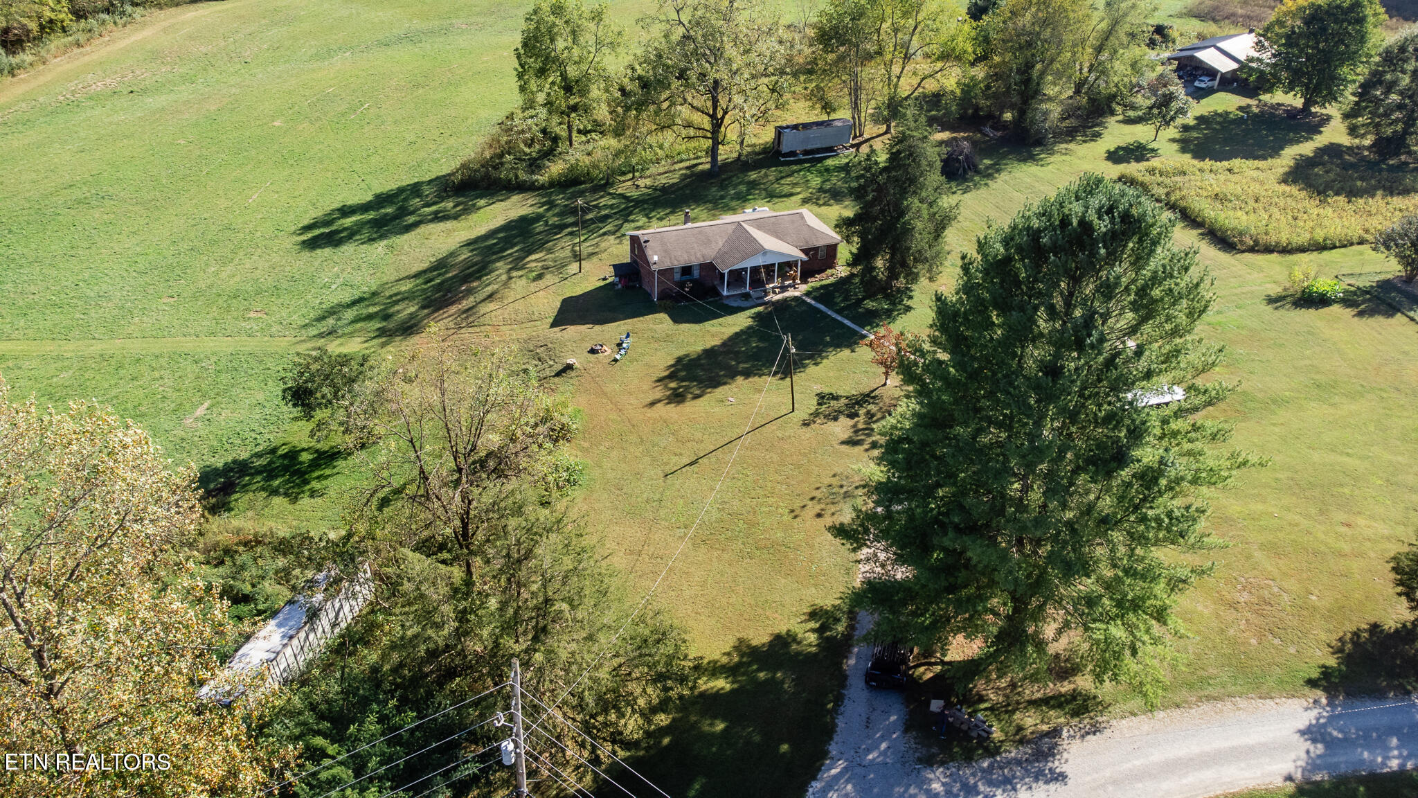 1733 Stinking Creek Road La Follette, TN 37766 - Photo 4 of 47 101023-002