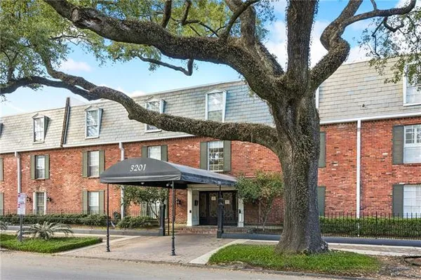 $240,000 | 3201 St Charles Avenue, Unit 229, New Orleans, LA 70115