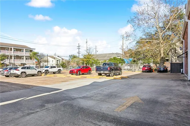 $240,000 | 3201 St Charles Avenue, Unit 229, New Orleans, LA 70115