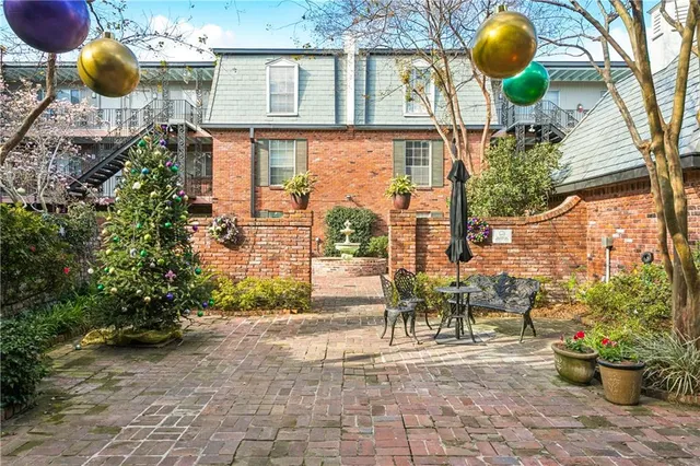 $240,000 | 3201 St Charles Avenue, Unit 229, New Orleans, LA 70115