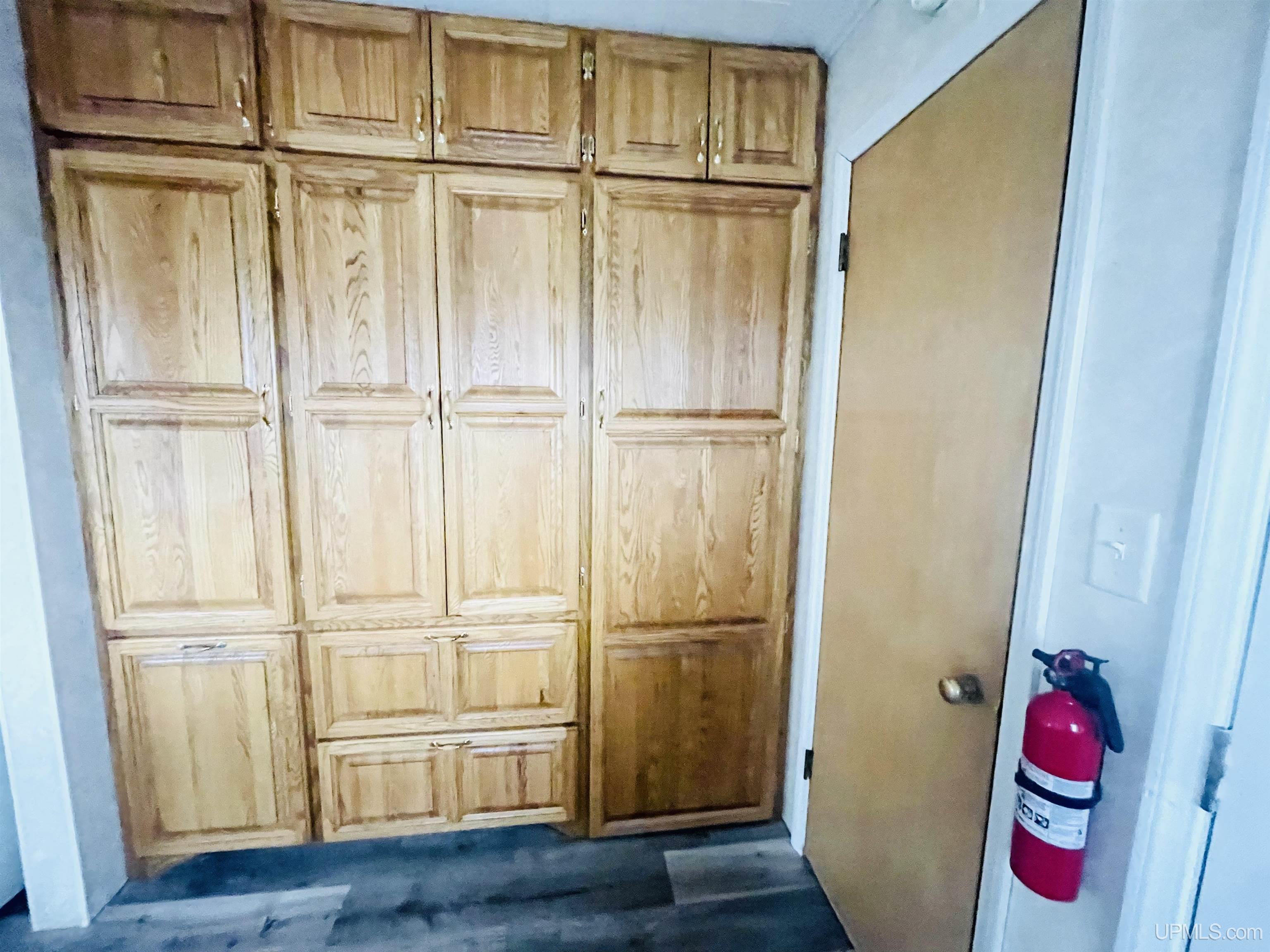 2201 South 23rd Street Escanaba, MI 49829 - Photo 9 of 20