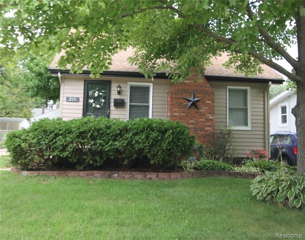 213 Roth Boulevard Clawson, MI 48017 - Photo 1 of 20 IMG_5843.JPG