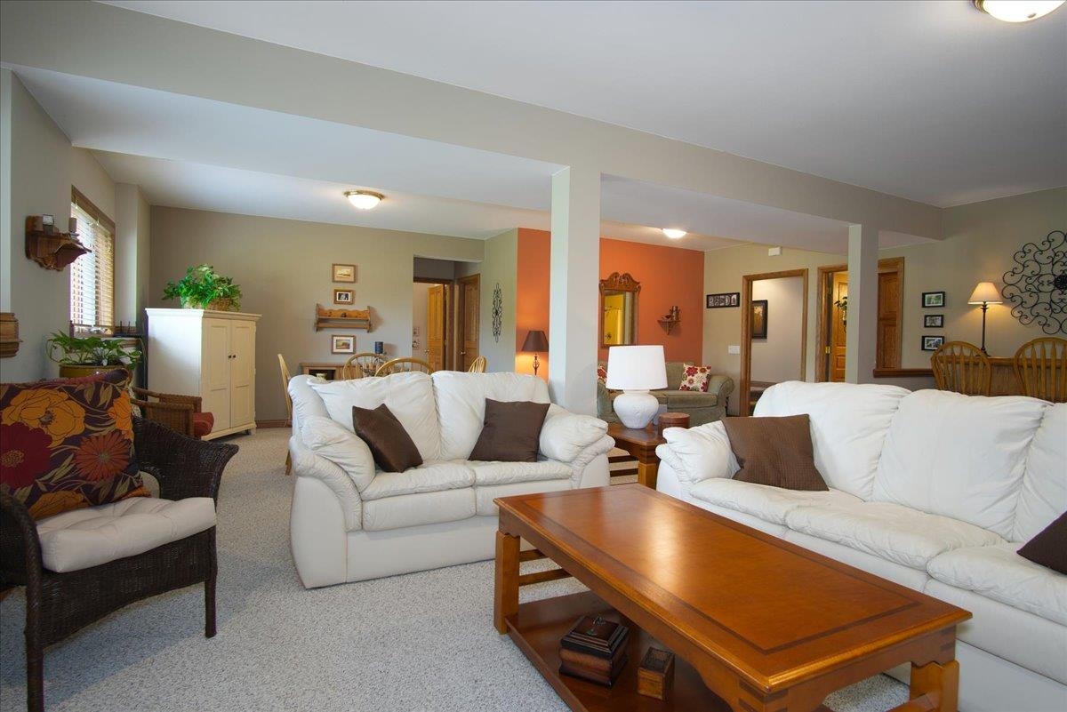 2308 Dynes Way Sun Prairie, WI 53590 - Photo 38 of 69