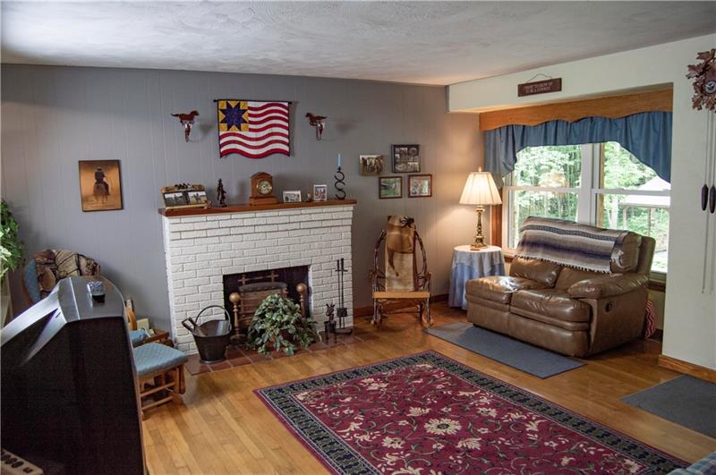 231 Keslar School Road Acme, PA 15610 - Photo 3 of 25