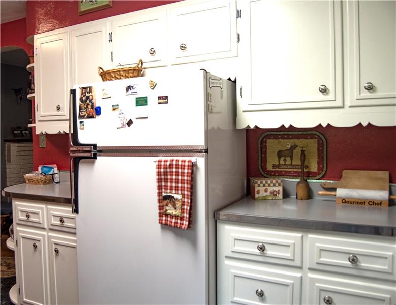231 Keslar School Road Acme, PA 15610 - Photo 8 of 25