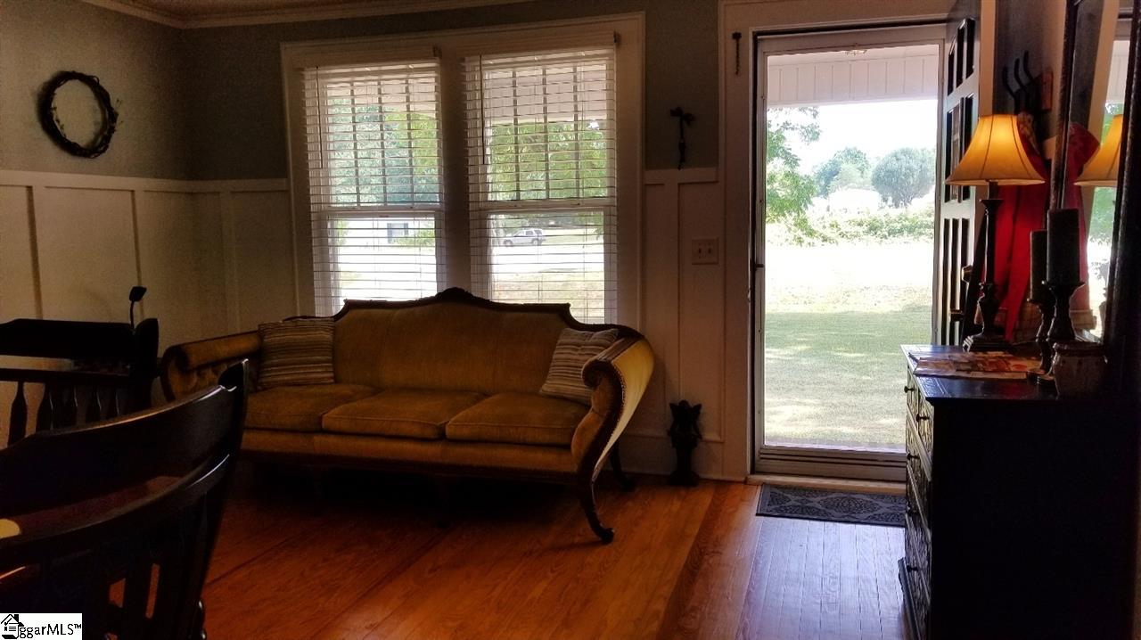 3021 Locust Hill Road Taylors, SC 29687 - Photo 2 of 21 Gallery Image 2