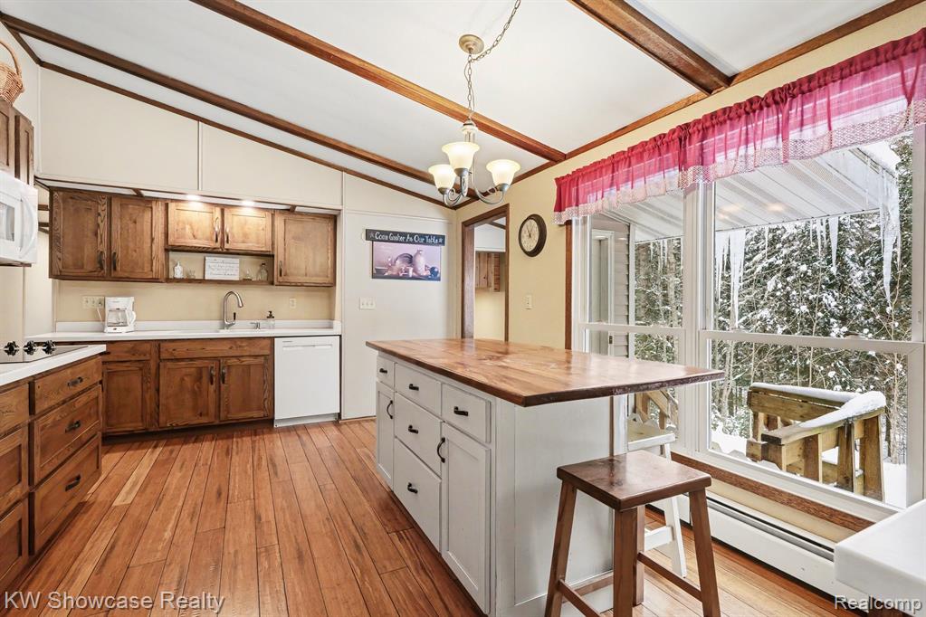 1951 East Kneeland Road Fairview, MI 48621 - Photo 10 of 46