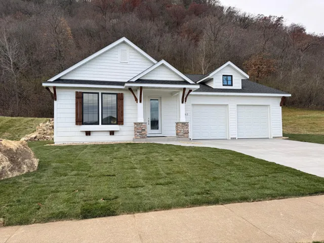 $459,900 | 2563 Clubhouse Drive, Lake City, MN 55041