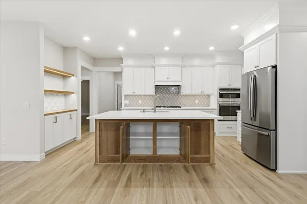 $459,900 | 2563 Clubhouse Drive, Lake City, MN 55041