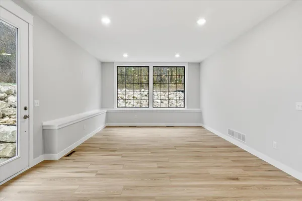 $459,900 | 2563 Clubhouse Drive, Lake City, MN 55041