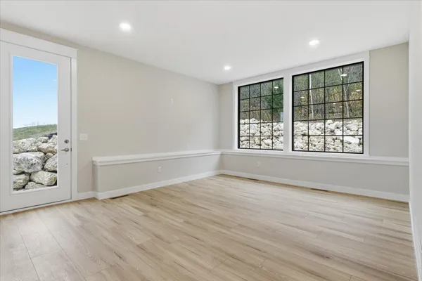 $459,900 | 2563 Clubhouse Drive, Lake City, MN 55041