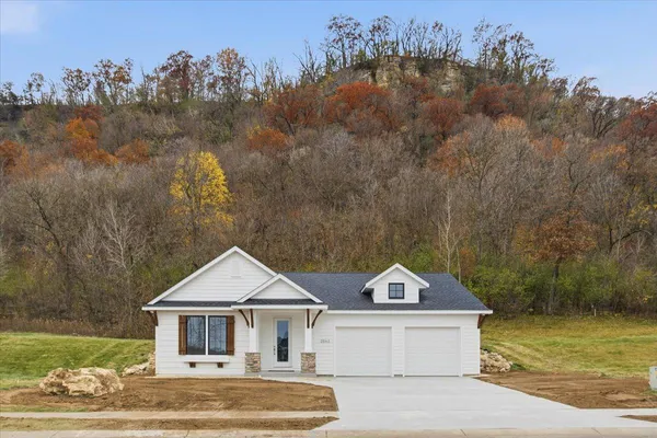 $459,900 | 2563 Clubhouse Drive, Lake City, MN 55041