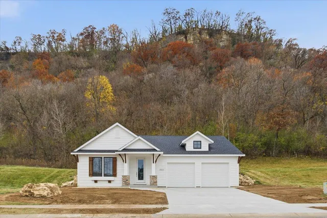 $459,900 | 2563 Clubhouse Drive, Lake City, MN 55041