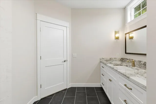 $459,900 | 2563 Clubhouse Drive, Lake City, MN 55041