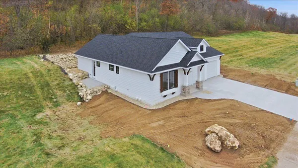 $459,900 | 2563 Clubhouse Drive, Lake City, MN 55041