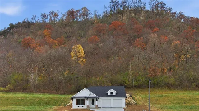 $459,900 | 2563 Clubhouse Drive, Lake City, MN 55041