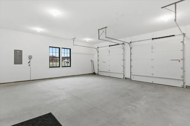 $459,900 | 2563 Clubhouse Drive, Lake City, MN 55041