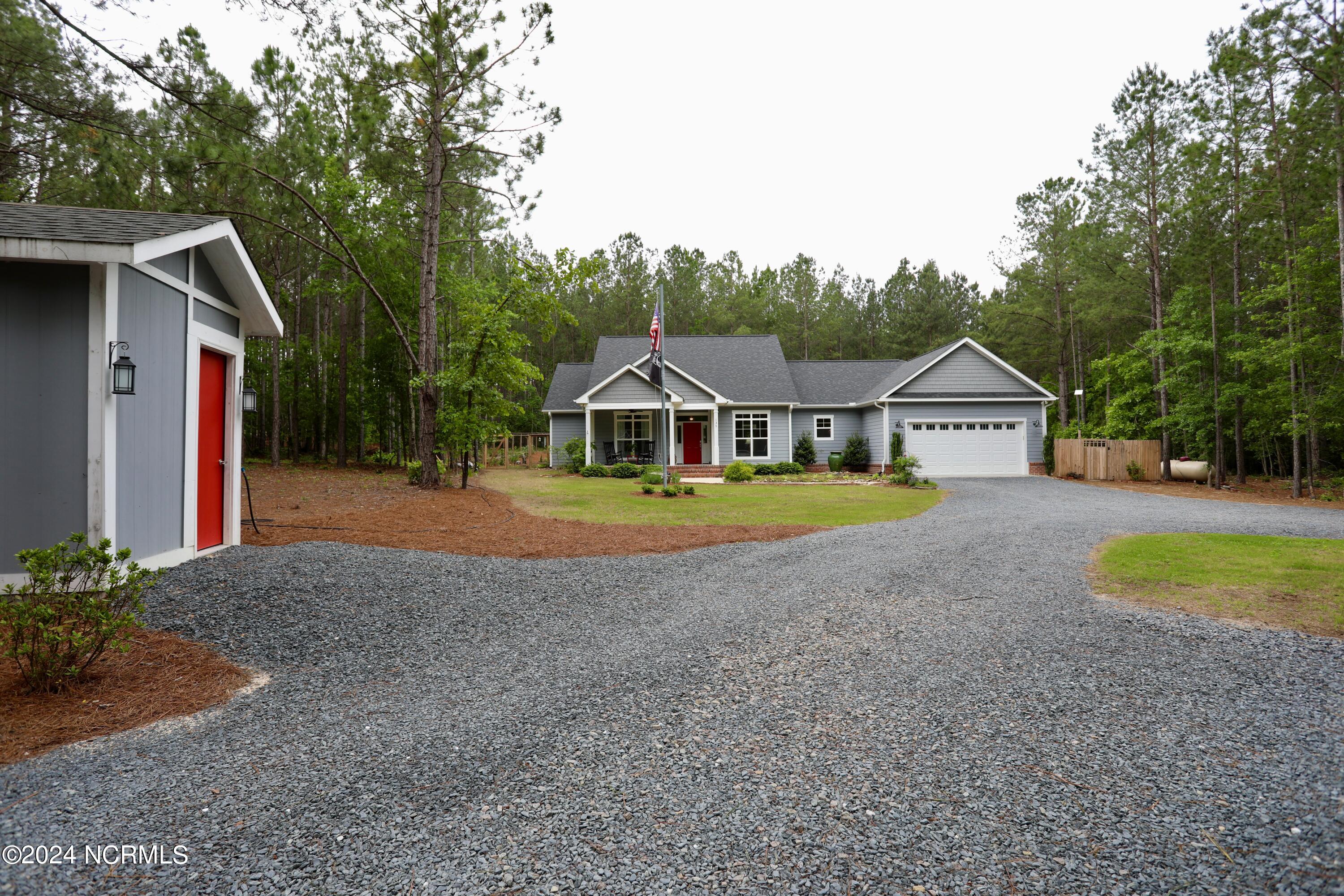 135 Autumn Ridge Lane Aberdeen, NC 28315 - Photo 13 of 78 Circle Drive