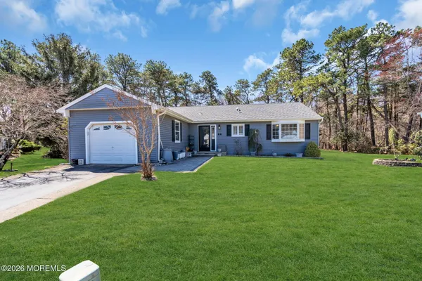 $319,900 | 57 Santiago Court, Toms River, NJ 08757