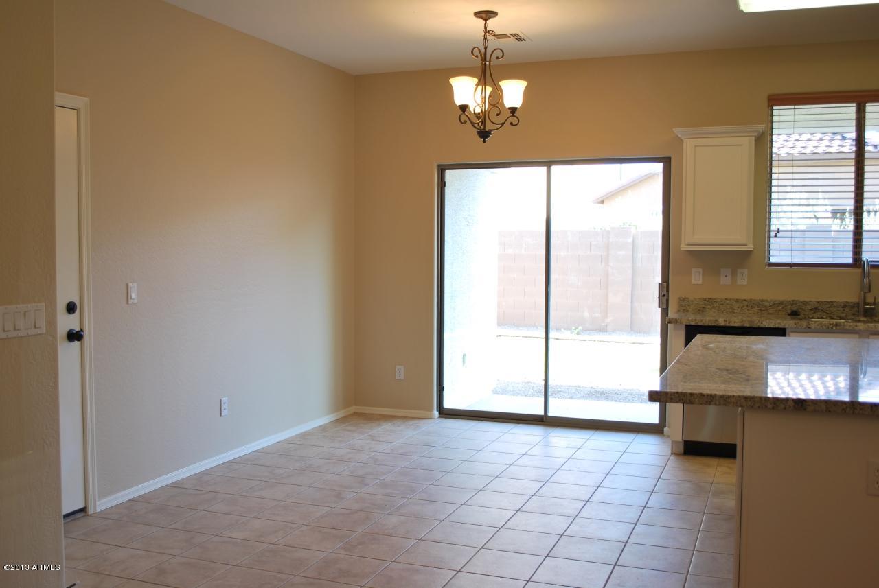 3809 East Chickadee Road Gilbert, AZ 85297 - Photo 3 of 17 Dining Area