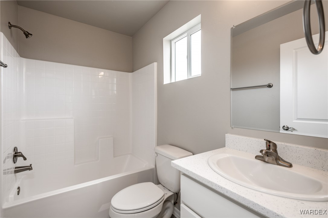 9363 Branded Road Kingman, AZ 86401 - Photo 8 of 28 Bathroom