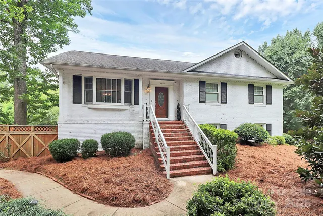 $574,999 | 6500 Old Providence Road, Charlotte, NC 28226