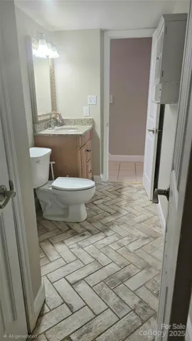 $574,999 | 6500 Old Providence Road, Charlotte, NC 28226