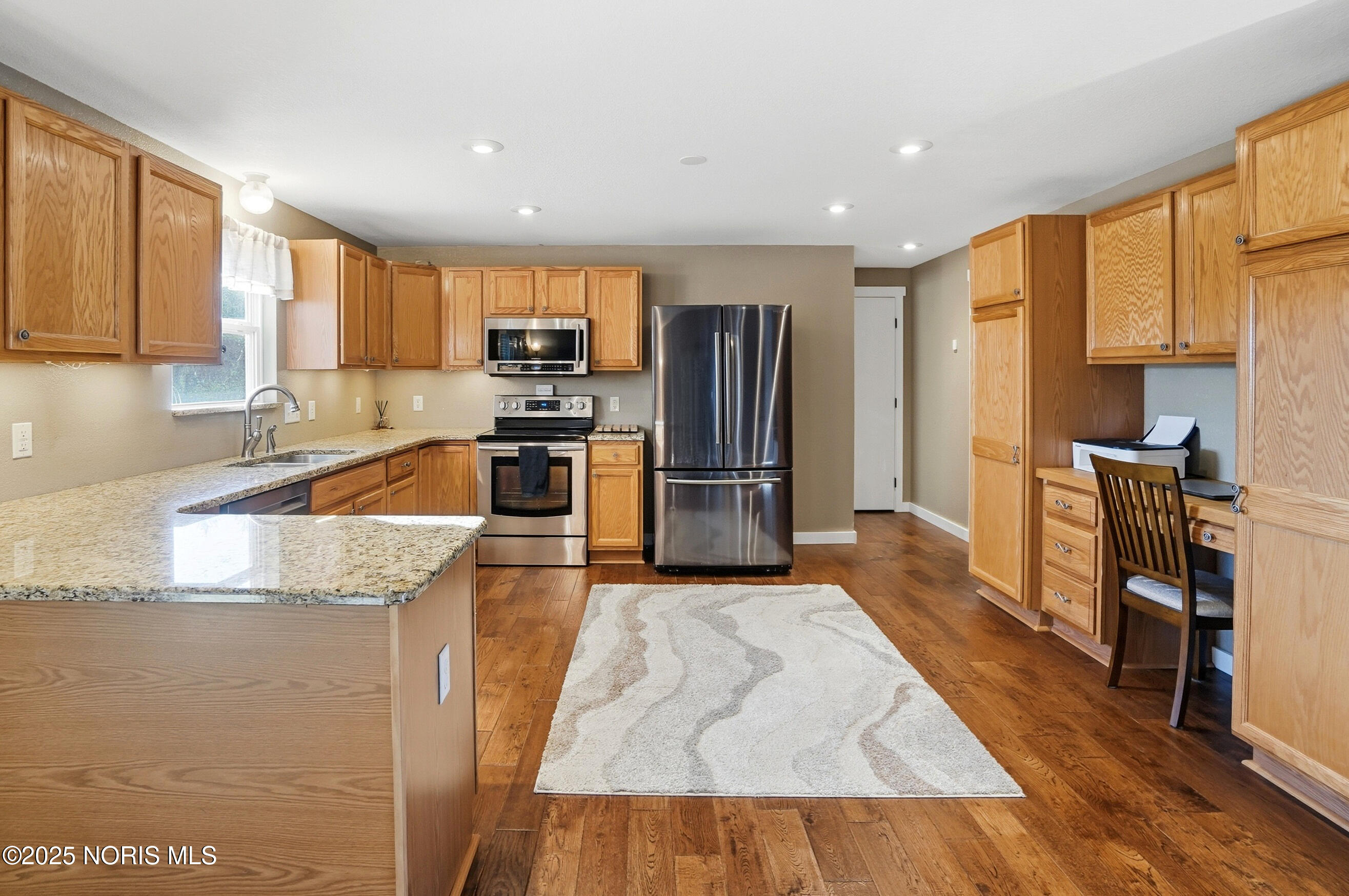 454 Blue Jacket Road Perrysburg, OH 43551 - Photo 10 of 40 012