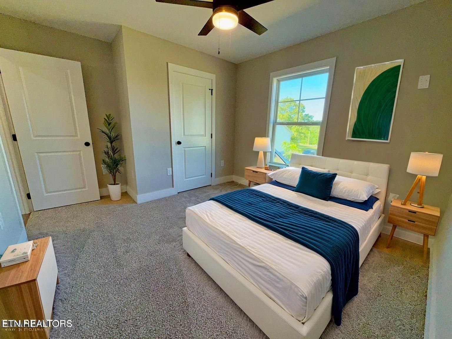 398 Glade Springs Road La Follette, TN 37766 - Photo 27 of 37 20260517133616831932000000-o - Bedroom -