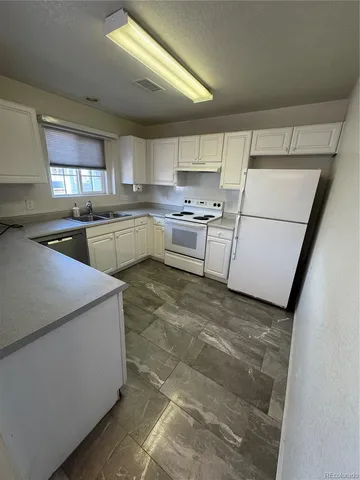 $320,000 | 1382 South Cathay Court, Unit 102, Aurora, CO 80017