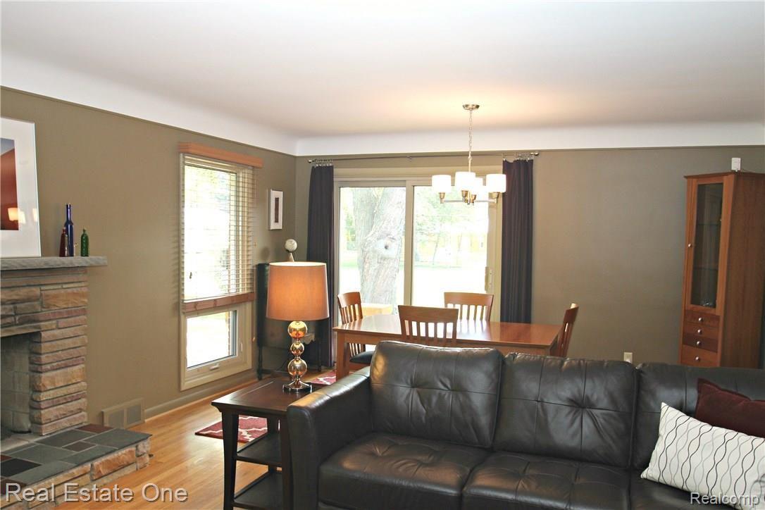28388 Westerleigh Road Farmington, MI 48334 - Photo 30 of 41 IMG_9257.JPG