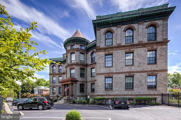 $2,000 | 2400 Baynard Boulevard, Unit 3, Wilmington, DE 19802