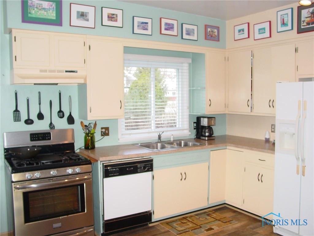 1011 Farnsworth Road Waterville, OH 43566 - Photo 7 of 21 Gallery Image 7
