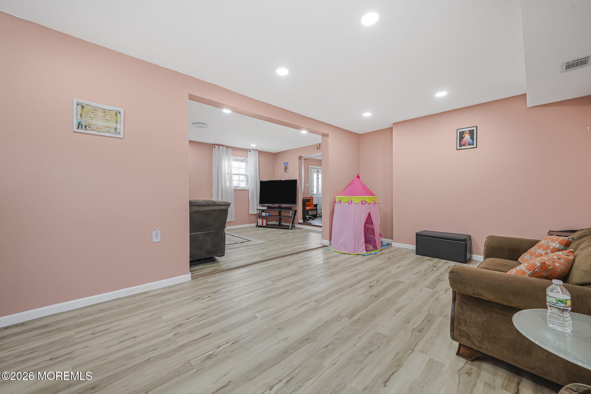 292 Summerhill Road East Brunswick, NJ 08816 - Photo 11 of 32 11-web-or-mls-Photo Apr 11 2026, 9 22 00