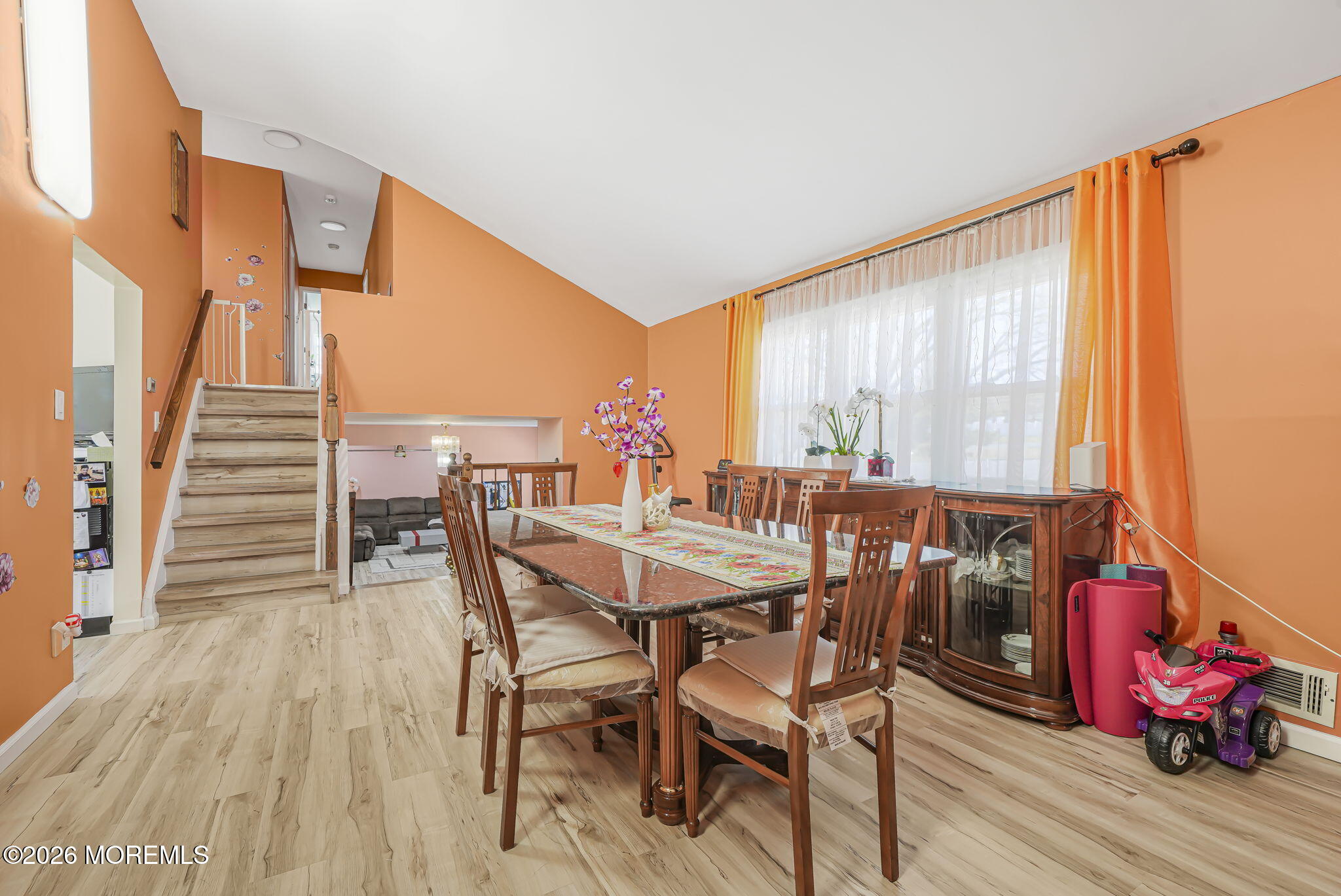 292 Summerhill Road East Brunswick, NJ 08816 - Photo 16 of 32 17-web-or-mls-Photo Apr 11 2026, 9 28 15