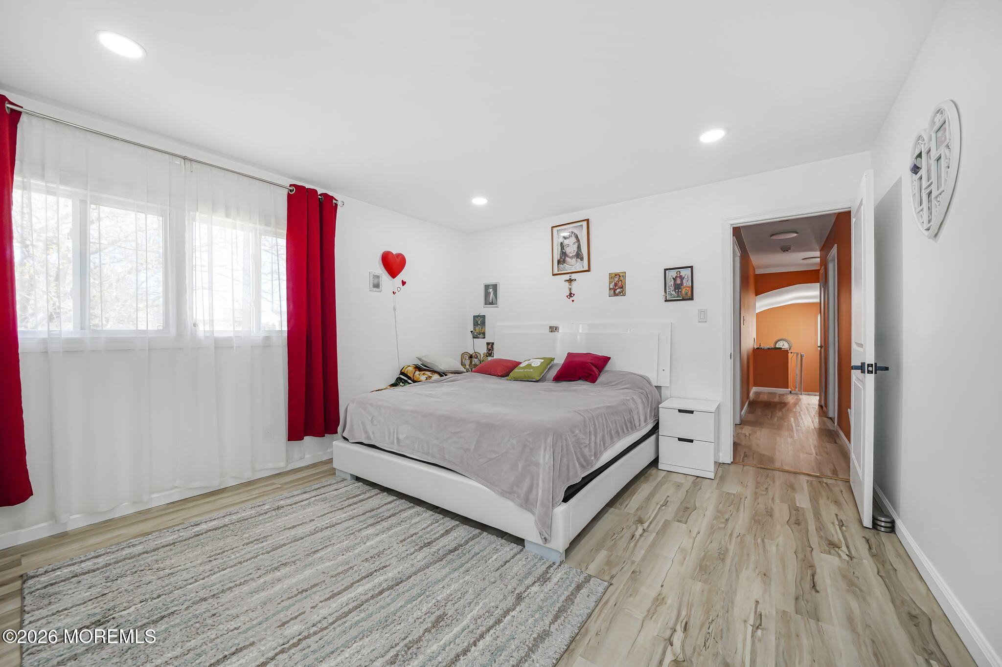 292 Summerhill Road East Brunswick, NJ 08816 - Photo 24 of 32 25-web-or-mls-Photo Apr 11 2026, 9 39 43