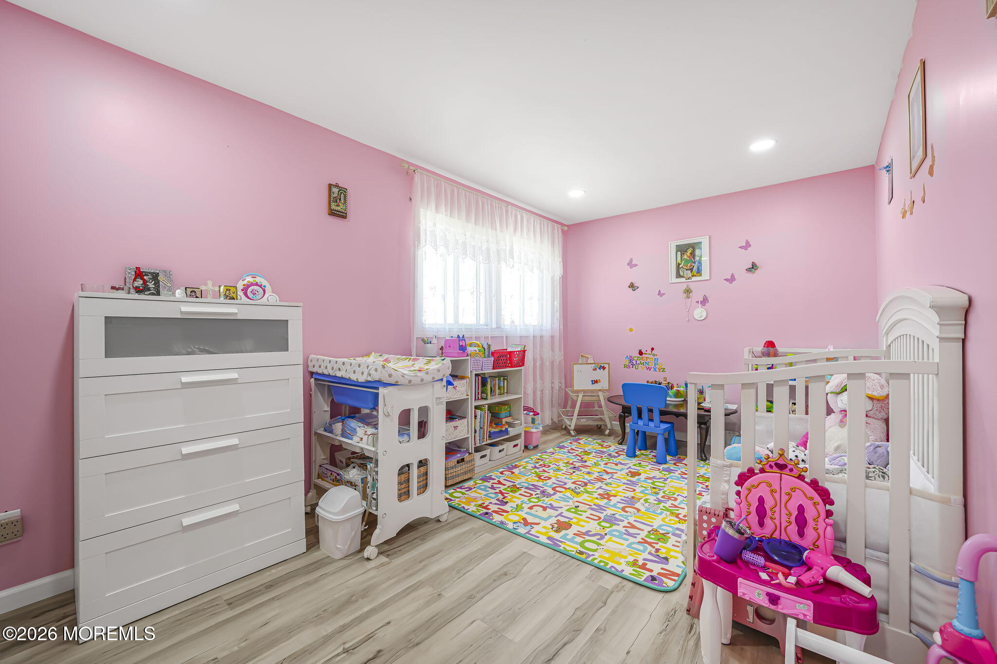 292 Summerhill Road East Brunswick, NJ 08816 - Photo 27 of 32 29-web-or-mls-Photo Apr 11 2026, 9 38 28