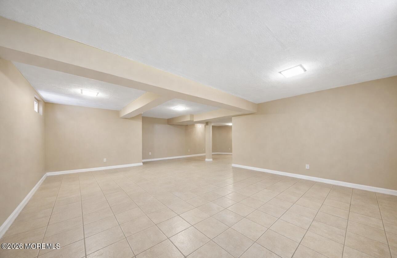 292 Summerhill Road East Brunswick, NJ 08816 - Photo 28 of 32 IMG_1180