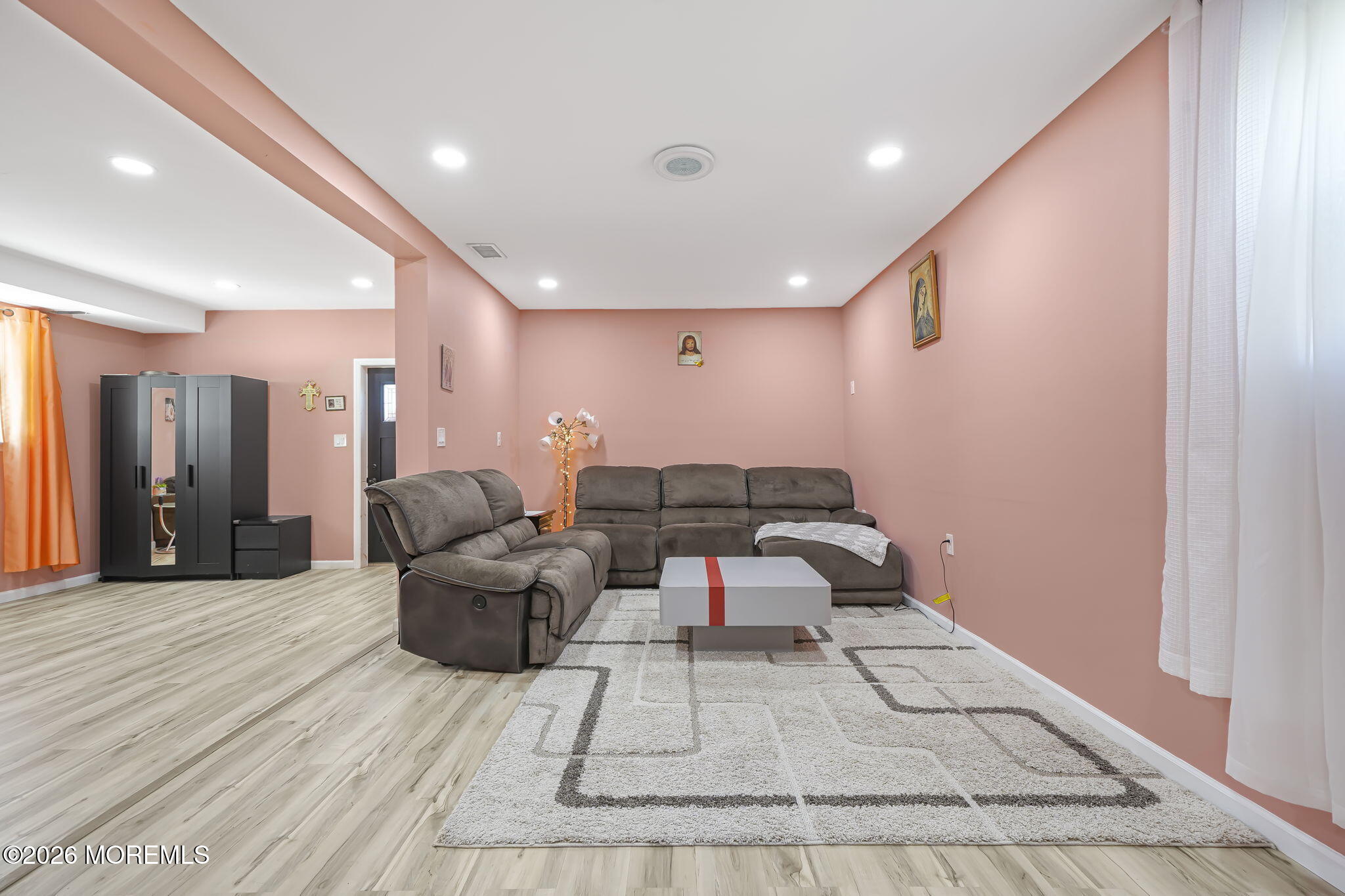 292 Summerhill Road East Brunswick, NJ 08816 - Photo 8 of 32 8-web-or-mls-Photo Apr 11 2026, 9 20 03