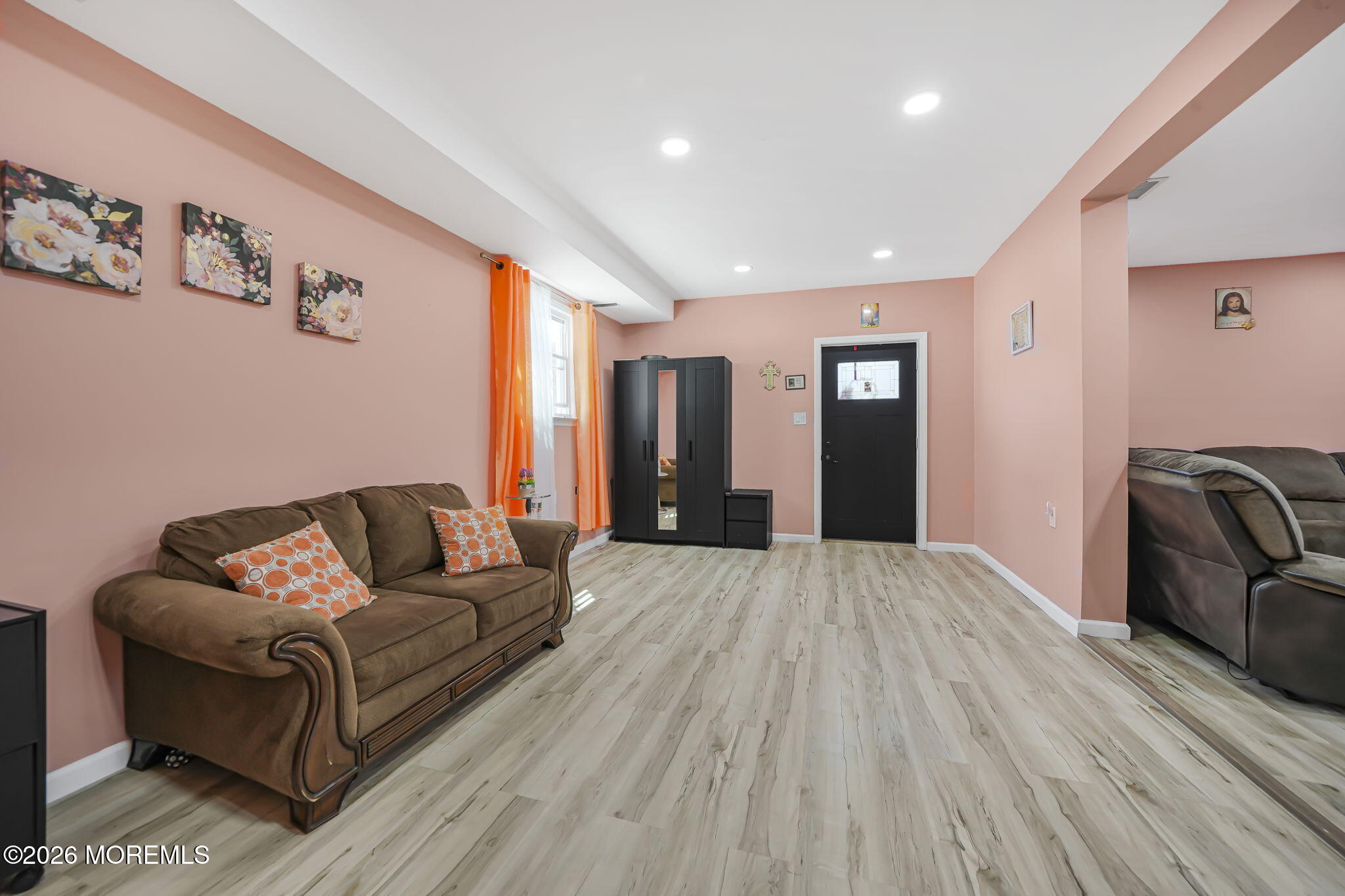 292 Summerhill Road East Brunswick, NJ 08816 - Photo 10 of 32 10-web-or-mls-Photo Apr 11 2026, 9 21 32